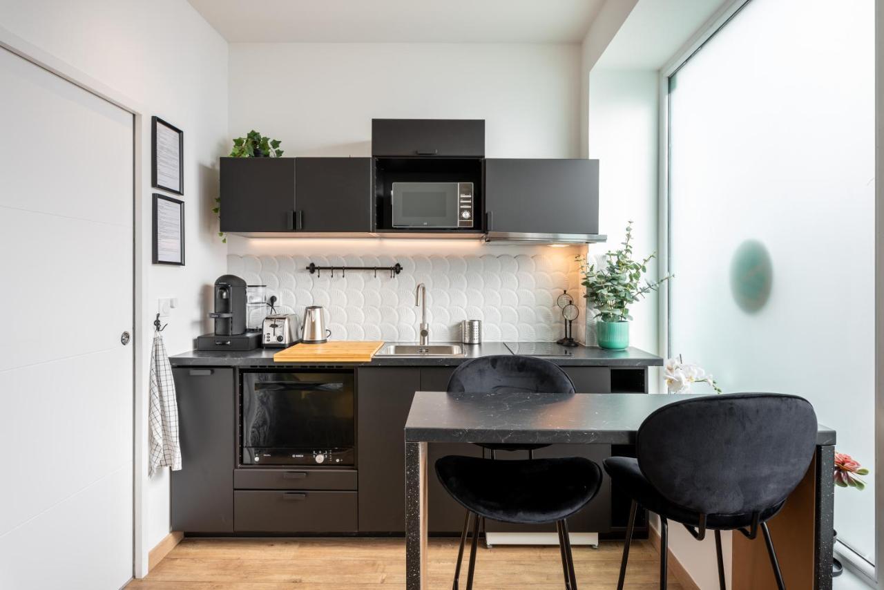 Le Cocon Des Artistes Apartment Лион Екстериор снимка