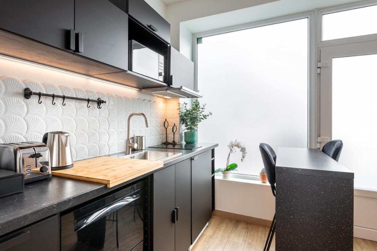Le Cocon Des Artistes Apartment Лион Екстериор снимка